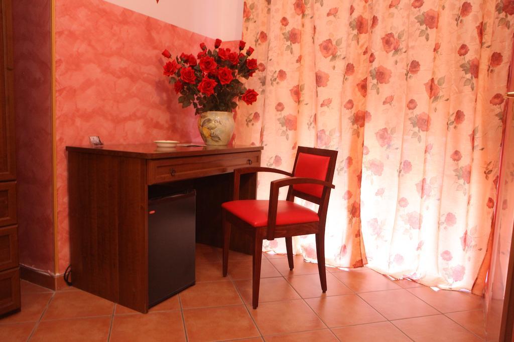 B&B Rinascente Paola Εξωτερικό φωτογραφία