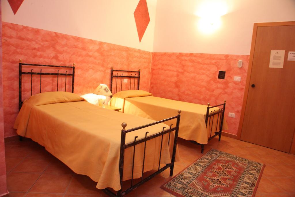 B&B Rinascente Paola Εξωτερικό φωτογραφία