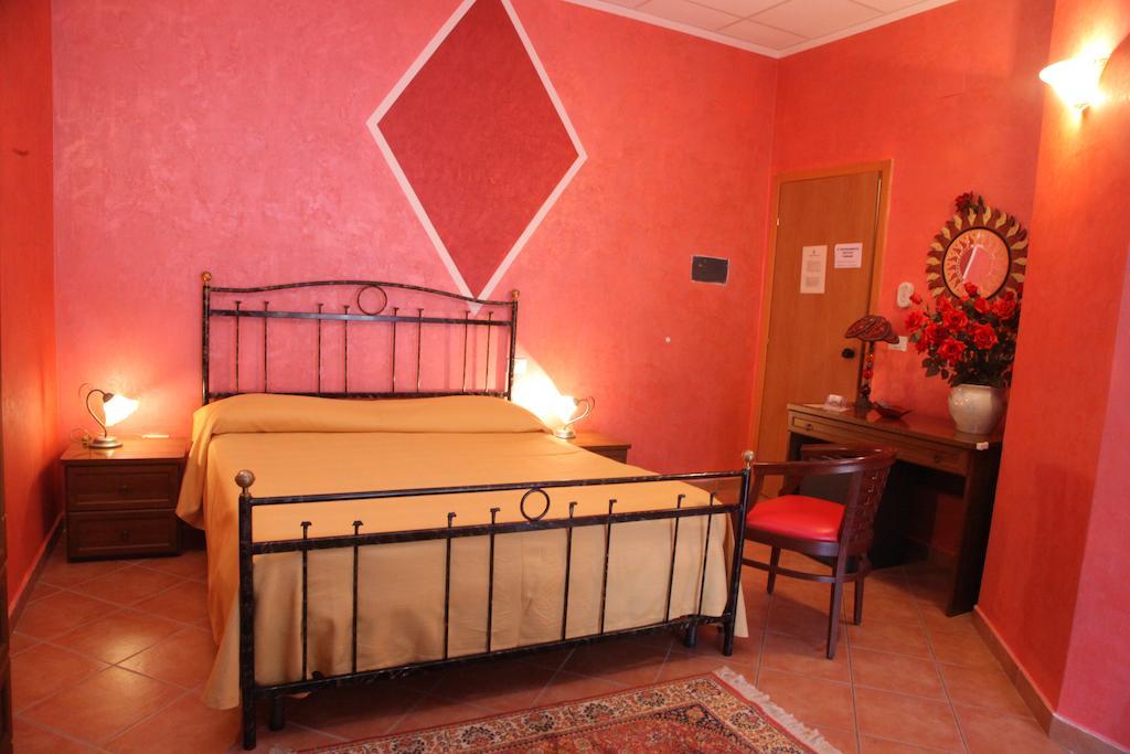 B&B Rinascente Paola Δωμάτιο φωτογραφία